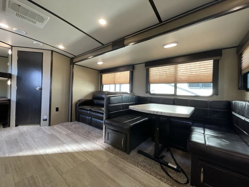 2017 Grand Design Imagine 2800BH, Photos photo 11