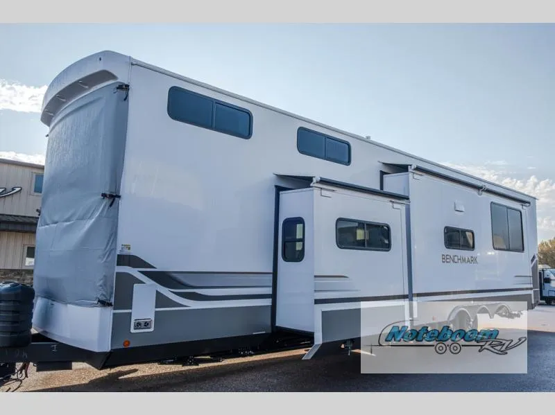2026 Alliance RV Benchmark 44LFT - Photo 4
