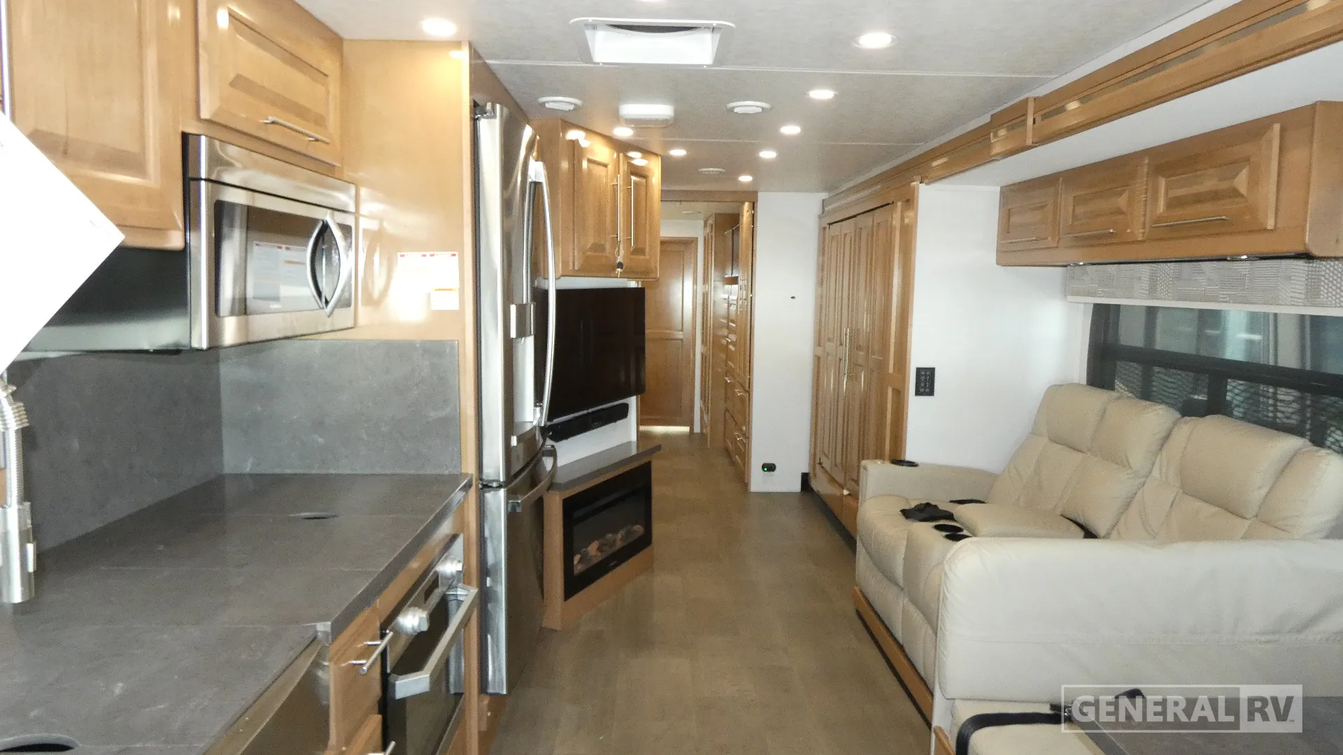 2024 Forest River Georgetown 7 Series GT7 36K7 - Photo 3