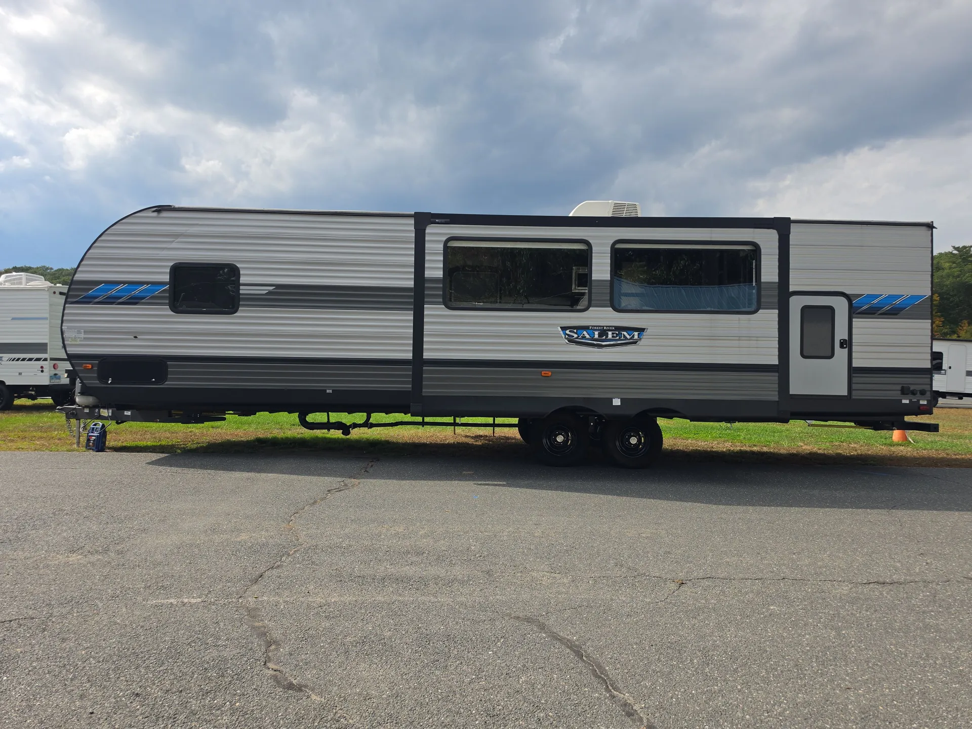 2021 Forest River Salem 29VBUD — off campside