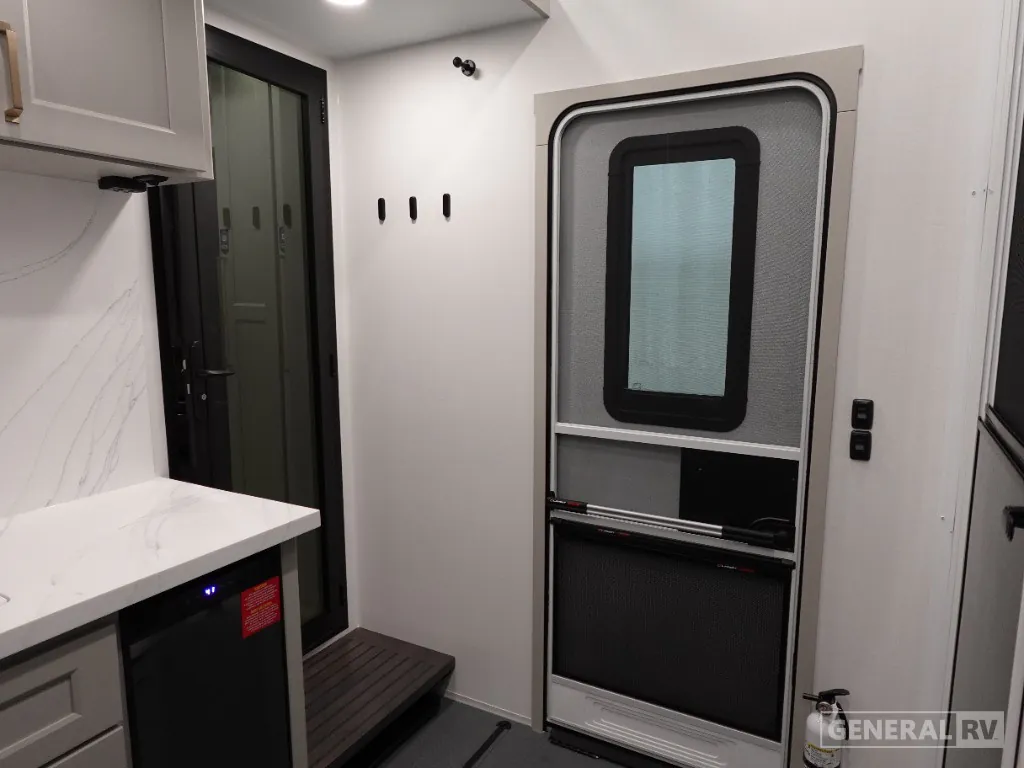 2025 Brinkley Model G 3250, Photos photo 31