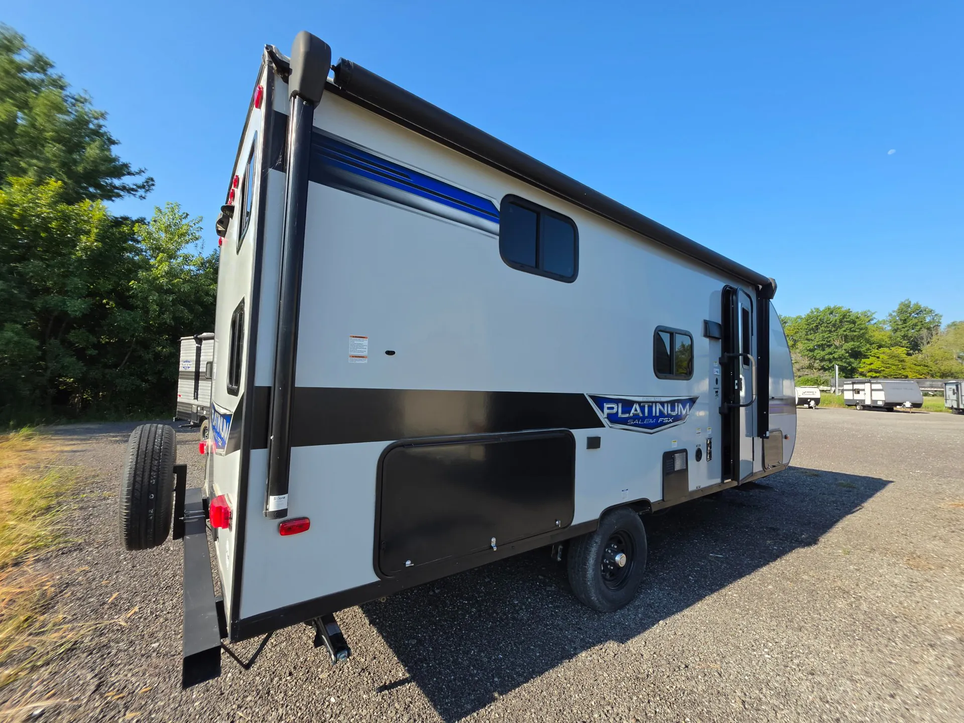 2023 Forest River Salem 178BHSK dealer photo 4 from Zoomers RV