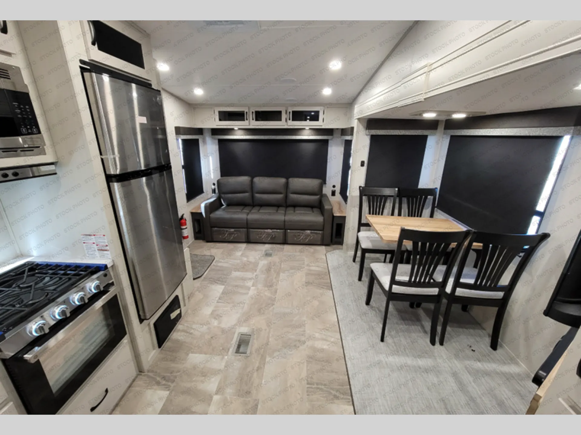 2027 Coachmen Chaparral Lite 254RLS - Photo 3