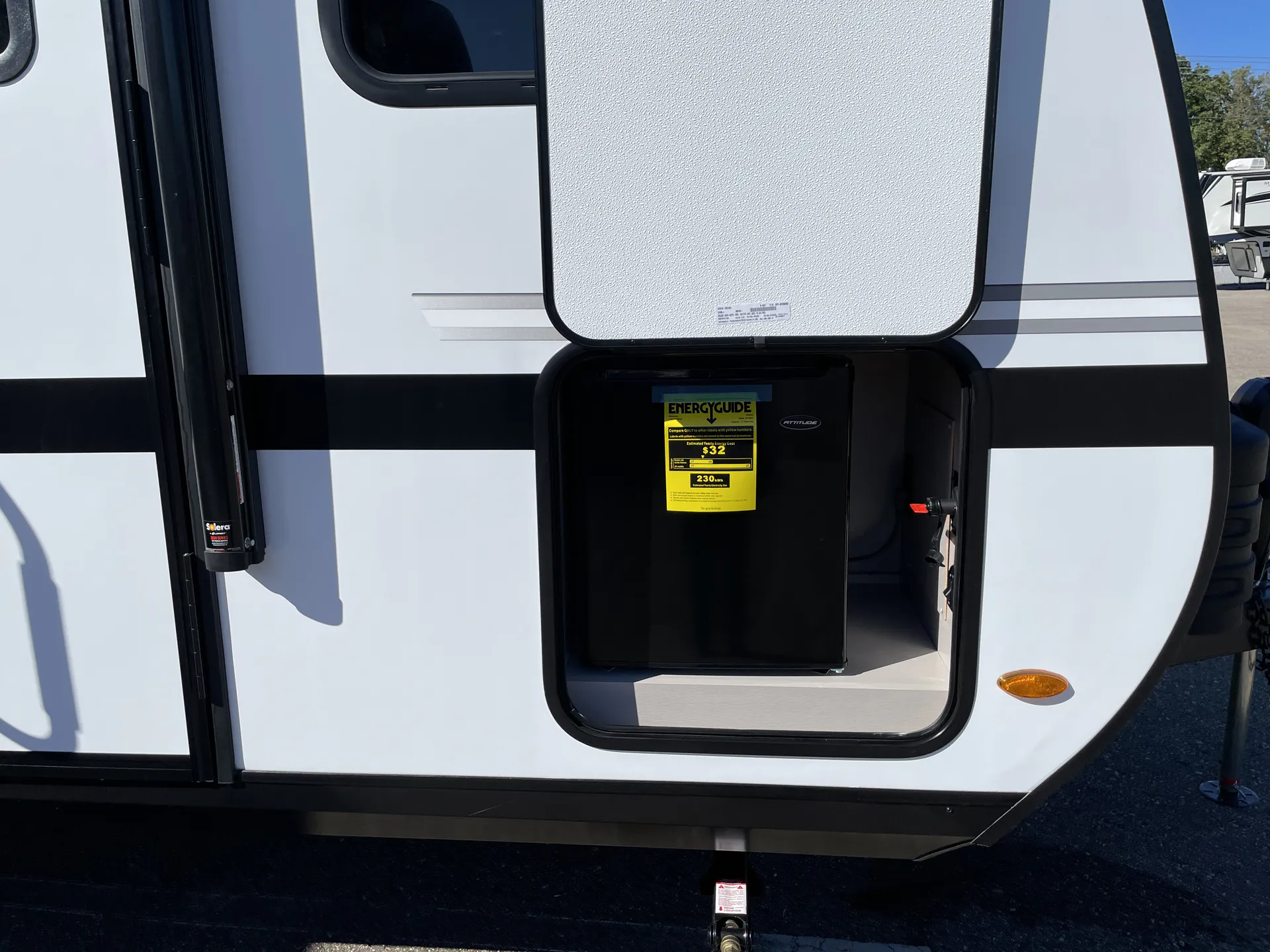 2027 Jayco Jay Feather Air 17FK - Photo 3