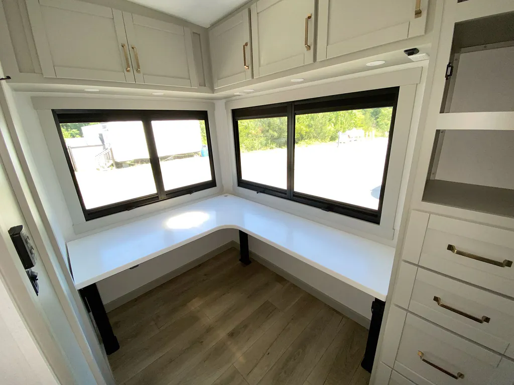 2025 Brinkley Model Z 3515, Photos photo 19