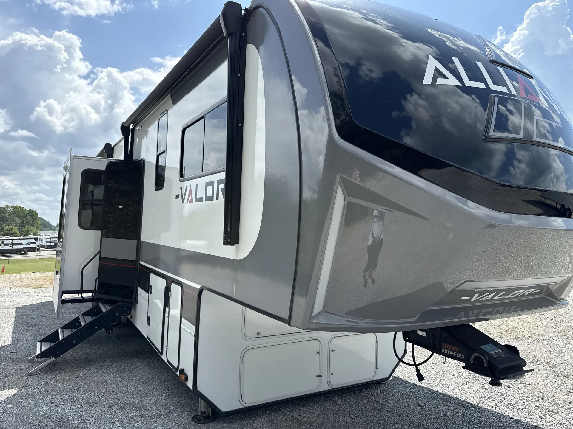 2024 Alliance RV Valor 42V13