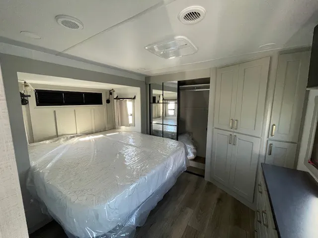 2026 Brinkley Model G 3970, Photos photo 24