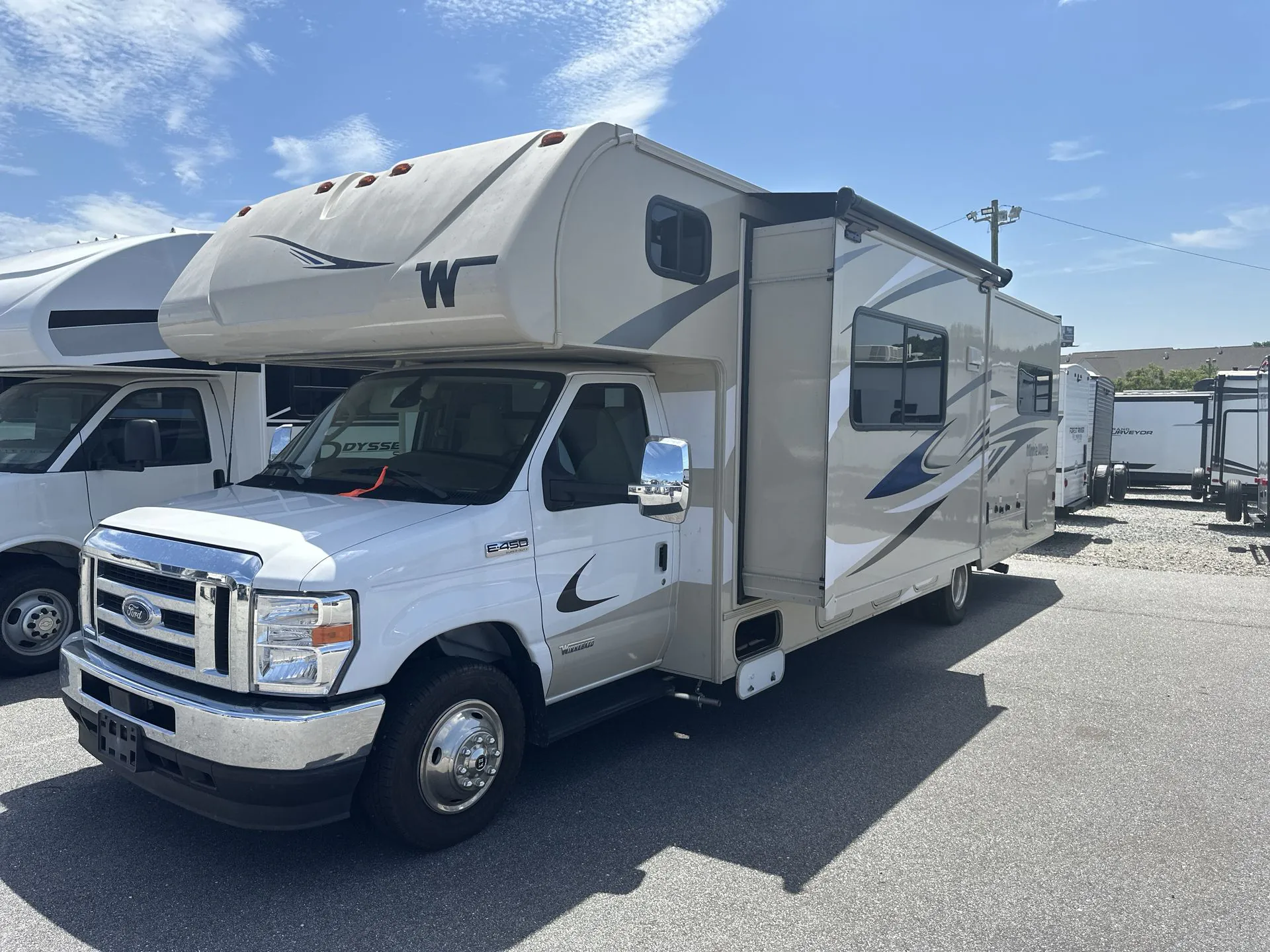 2024 Winnebago Minnie Winnie 31H - Photo 4