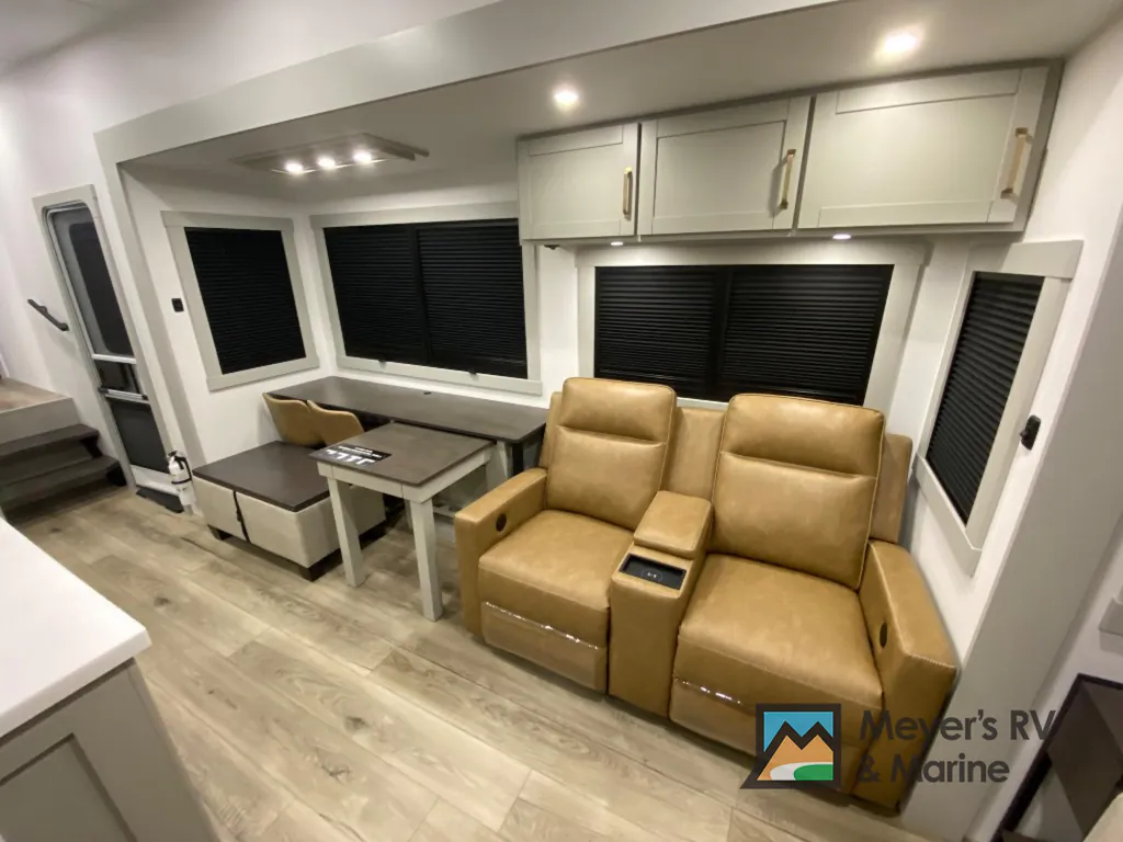 2026 Brinkley Model Z 3600, Photos photo 10