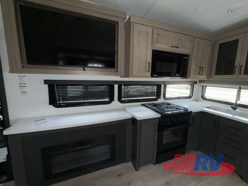 2026 Forest River Rockwood Signature 301RK - Photo 3