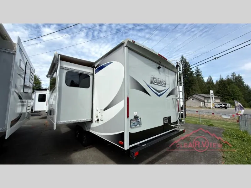2019 Lance Lance Travel Trailers Used    1995 - Photo 2