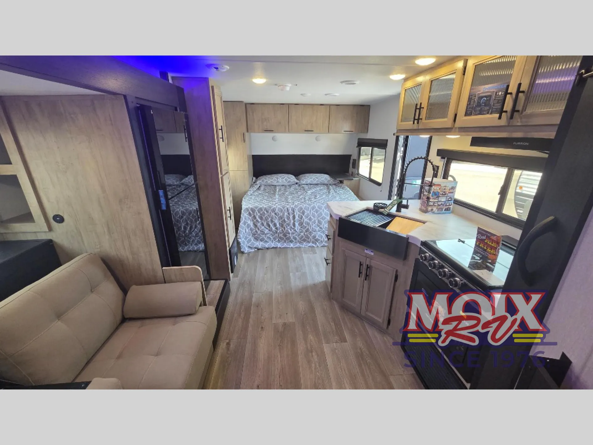 2027 Forest River Cherokee Grey Wolf 21AB — Photo 5