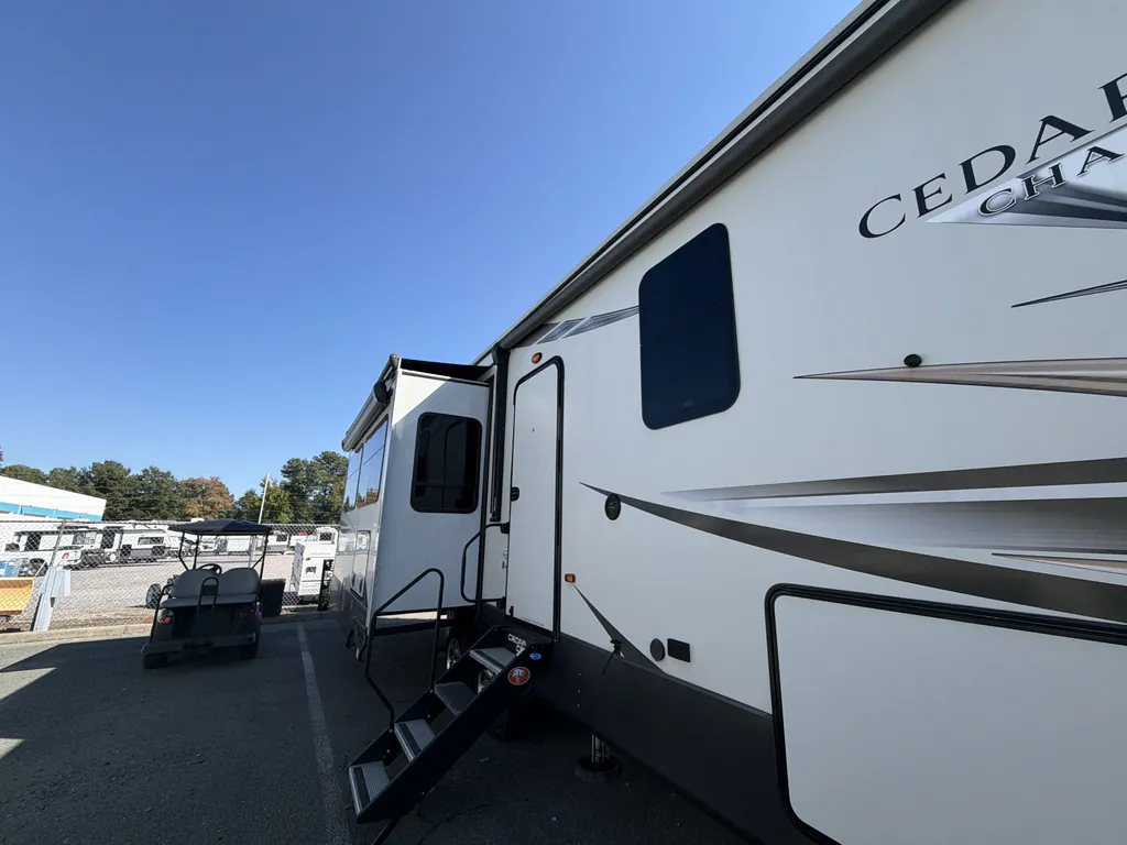 2022 Forest River Cedar Creek Champagne Edition 38EL, Photos photo 29