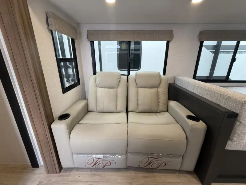 2027 Forest River Vibe 2900KB, Photos photo 4