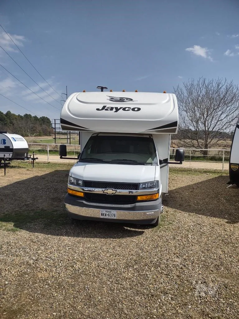 2019 Fleetwood Pace Arrow LXE 38F - Photo 2