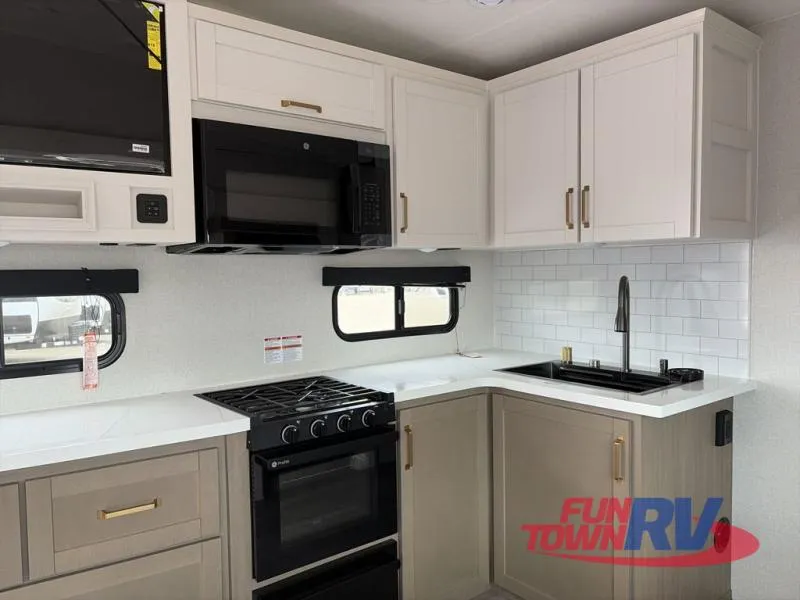 2026 Jayco Eagle HT 31QCD - Photo 4