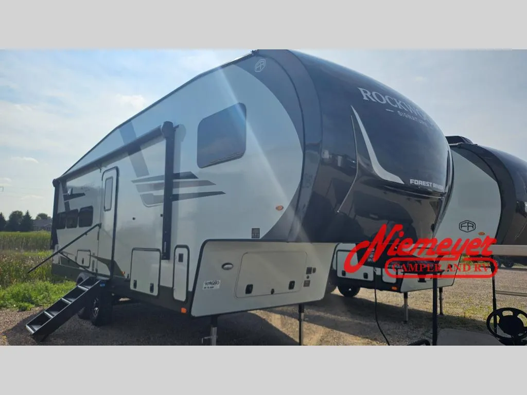 2026 Forest River Rockwood Signature R301RKS - Photo 2