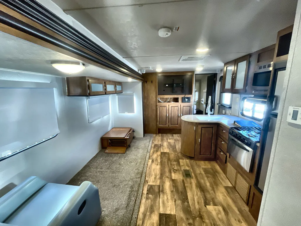 2017 Forest River Salem 28CKDS, Photos photo 3
