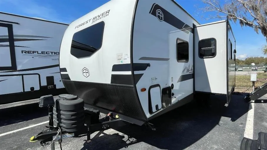 2025 Forest River Surveyor Legend 204MKLE - Photo 4