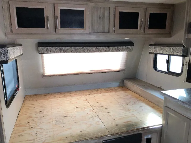 2021 Coachmen Catalina Expedition 192FQS - Photo 4