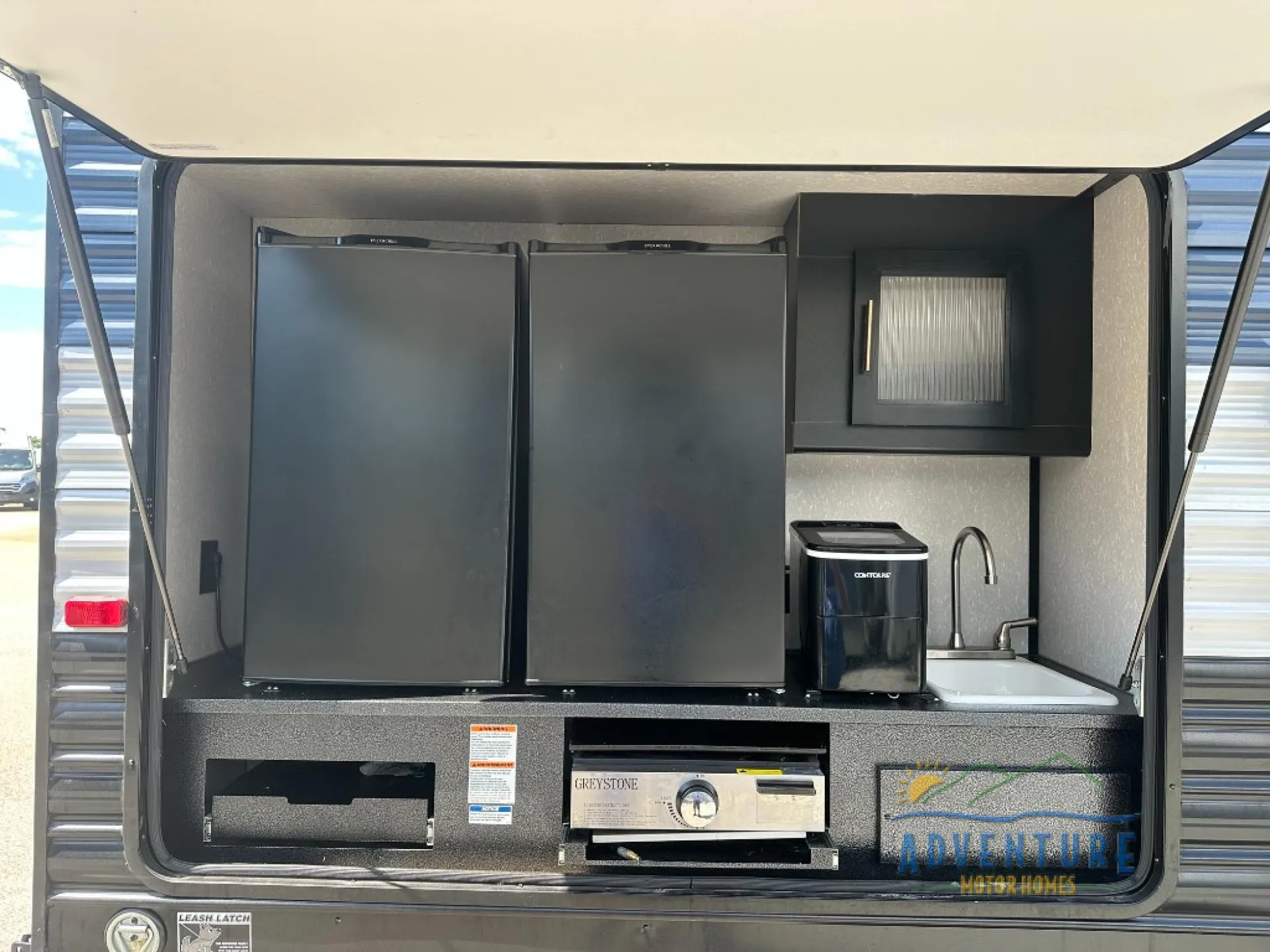 2022 Forest River Cherokee 324TS - Photo 4