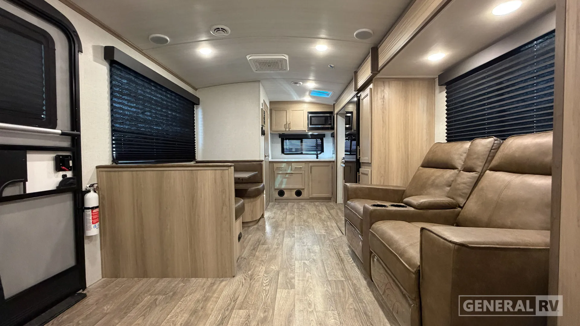 2024 Keystone Outback Ultra Lite 221UMD - Photo 3