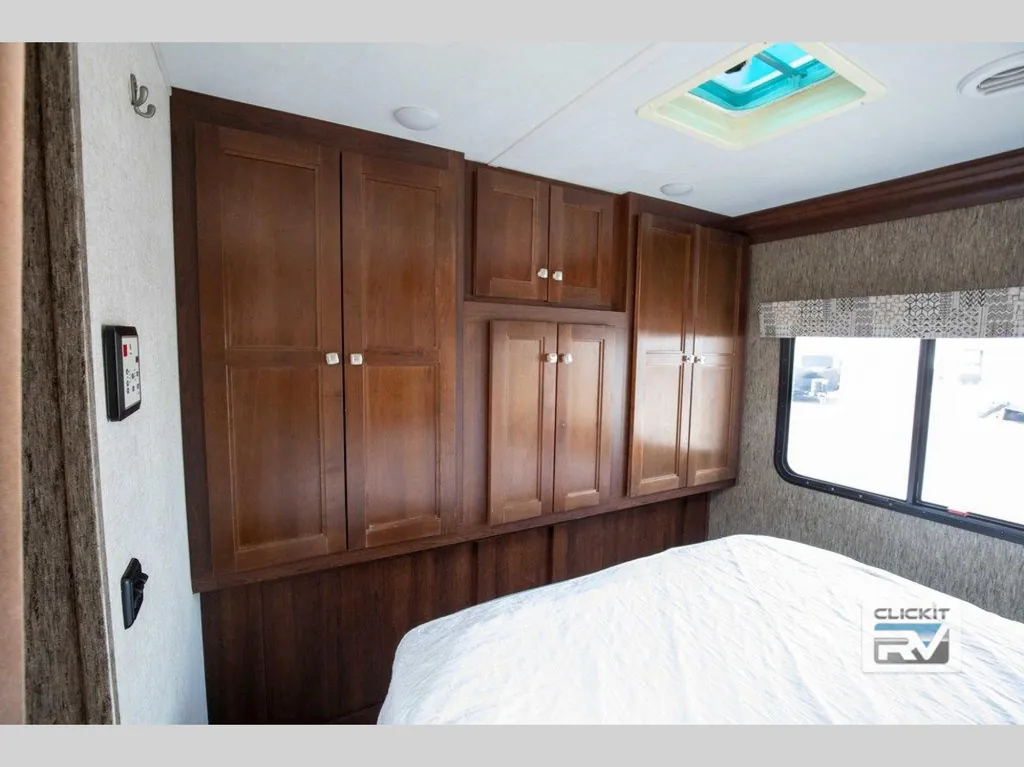 2027 Forest River Forester 3151S, Photos photo 16