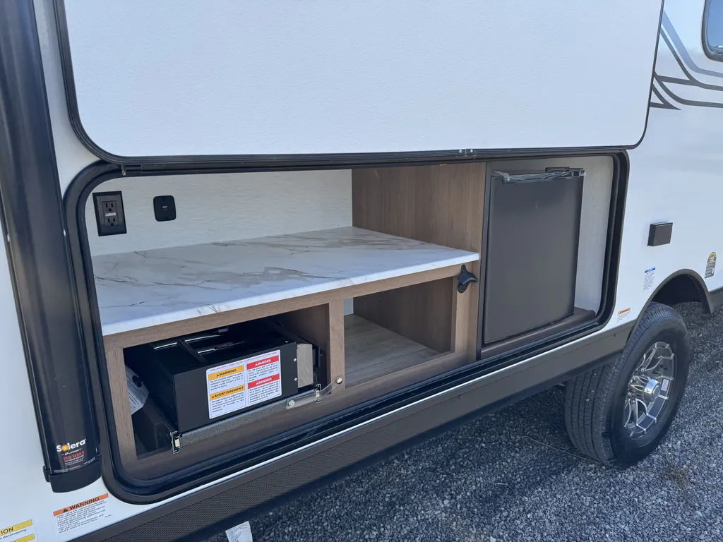 2027 Coachmen Apex Nano 186BH, Photos photo 5