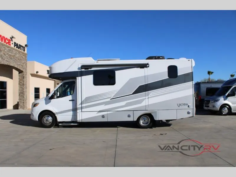 2025 Renegade RV Vienna 25DLC - Photo 3