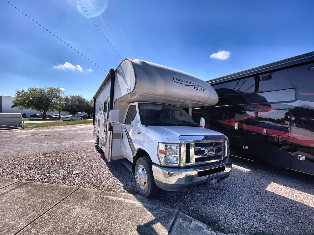 2018 Thor Motor Coach Freedom Elite 24FE - Photo 2