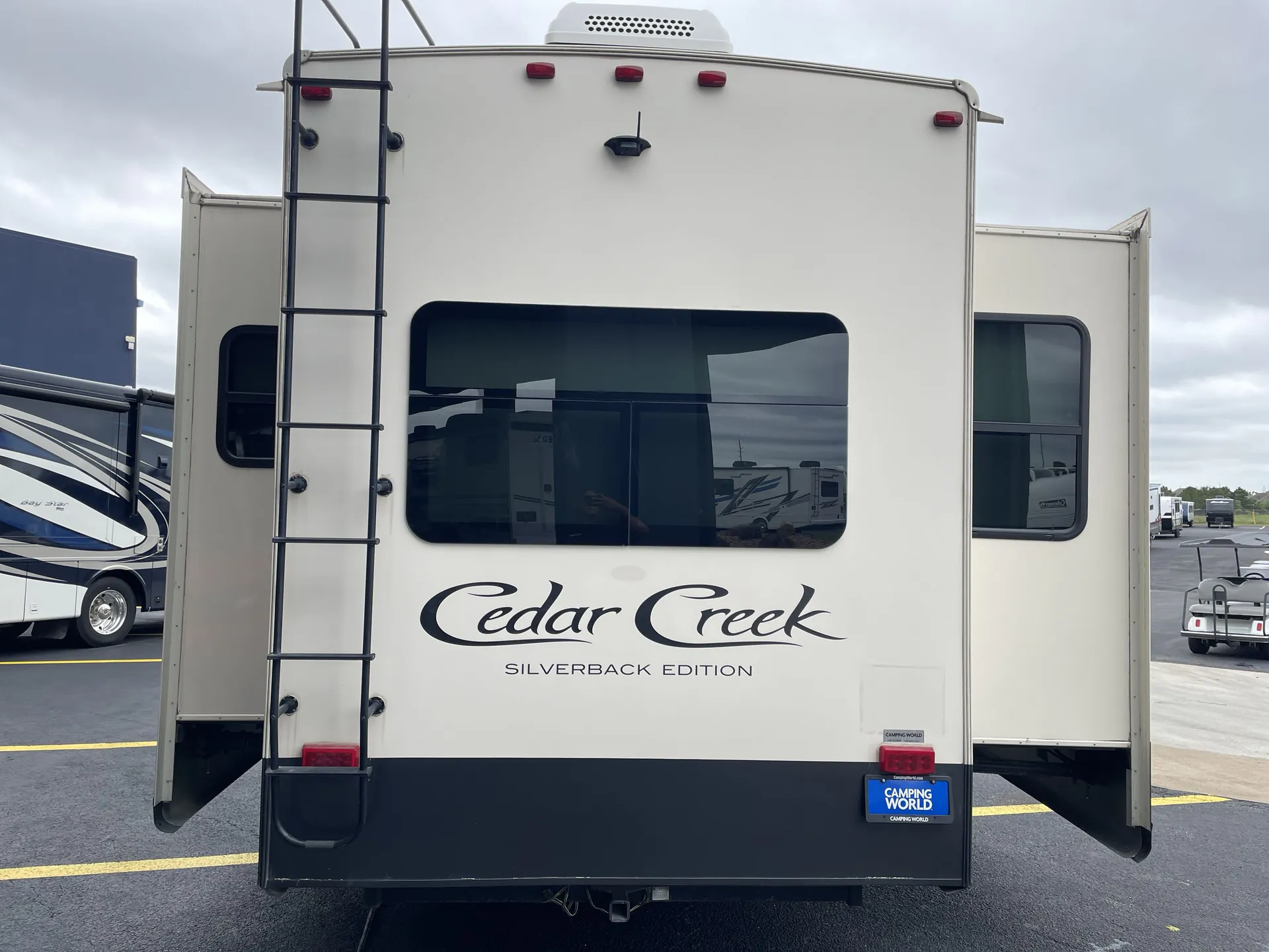 2021 Forest River Cedar Creek Silverback 29RW — backside