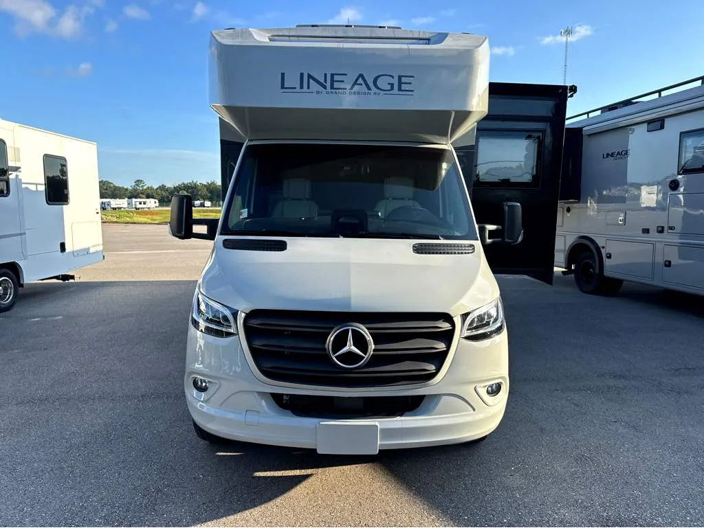 2027 Grand Design Lineage Series M 25FW - Photo 3