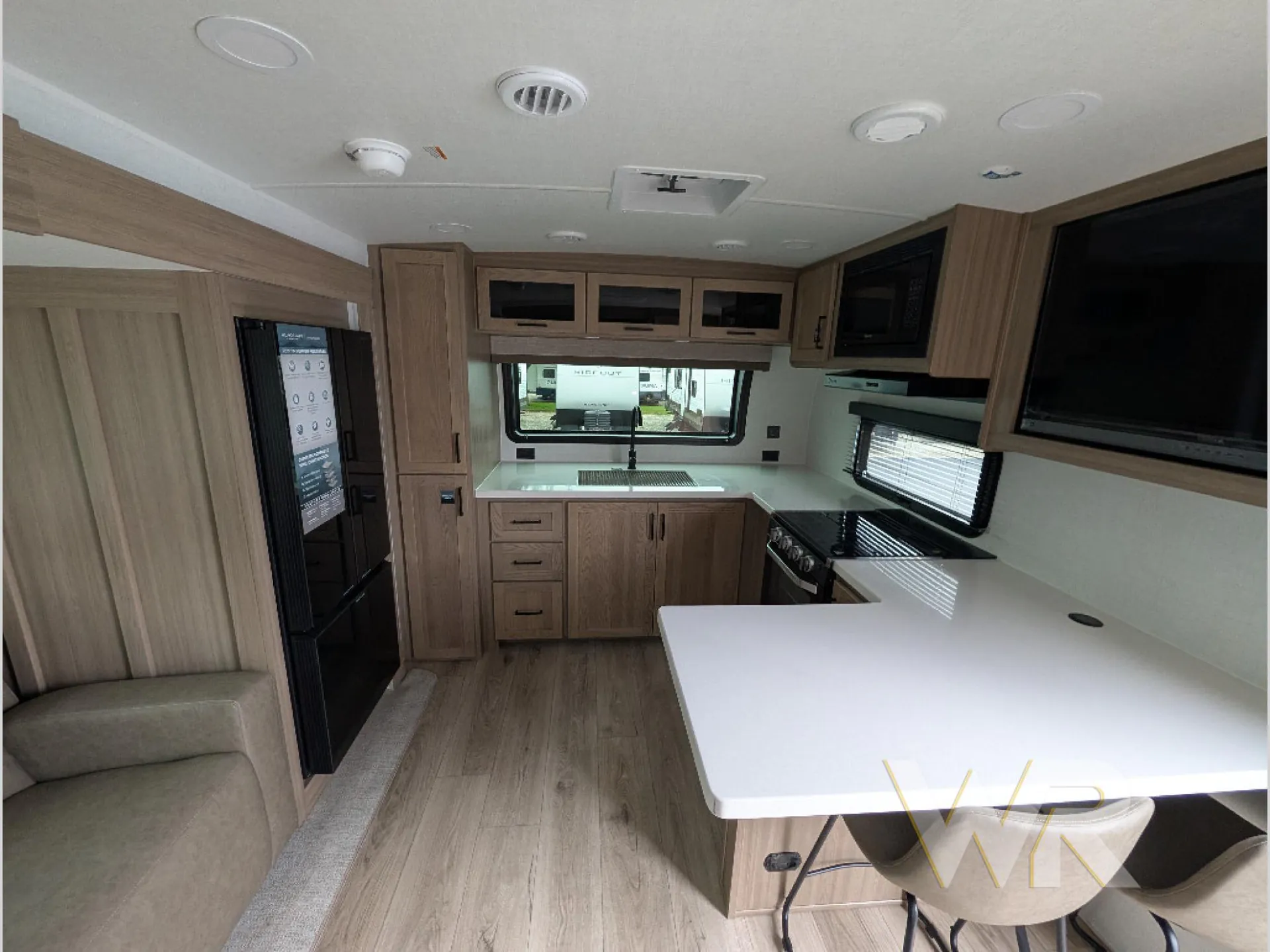 2027 Forest River Flagstaff Micro Lite 25MBR - Photo 3