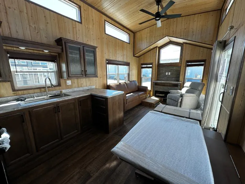 2027 Canterbury RV Parkvue P38-FEBL - Photo 4