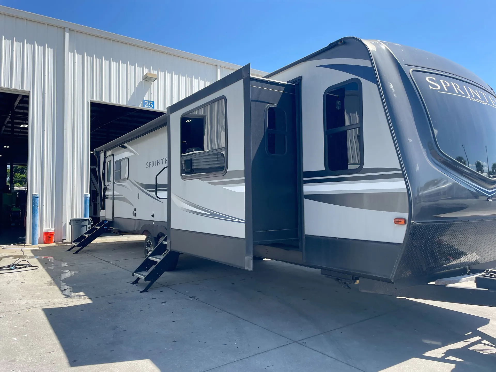 2020 Keystone Sprinter Limited 330KBS - Photo 2