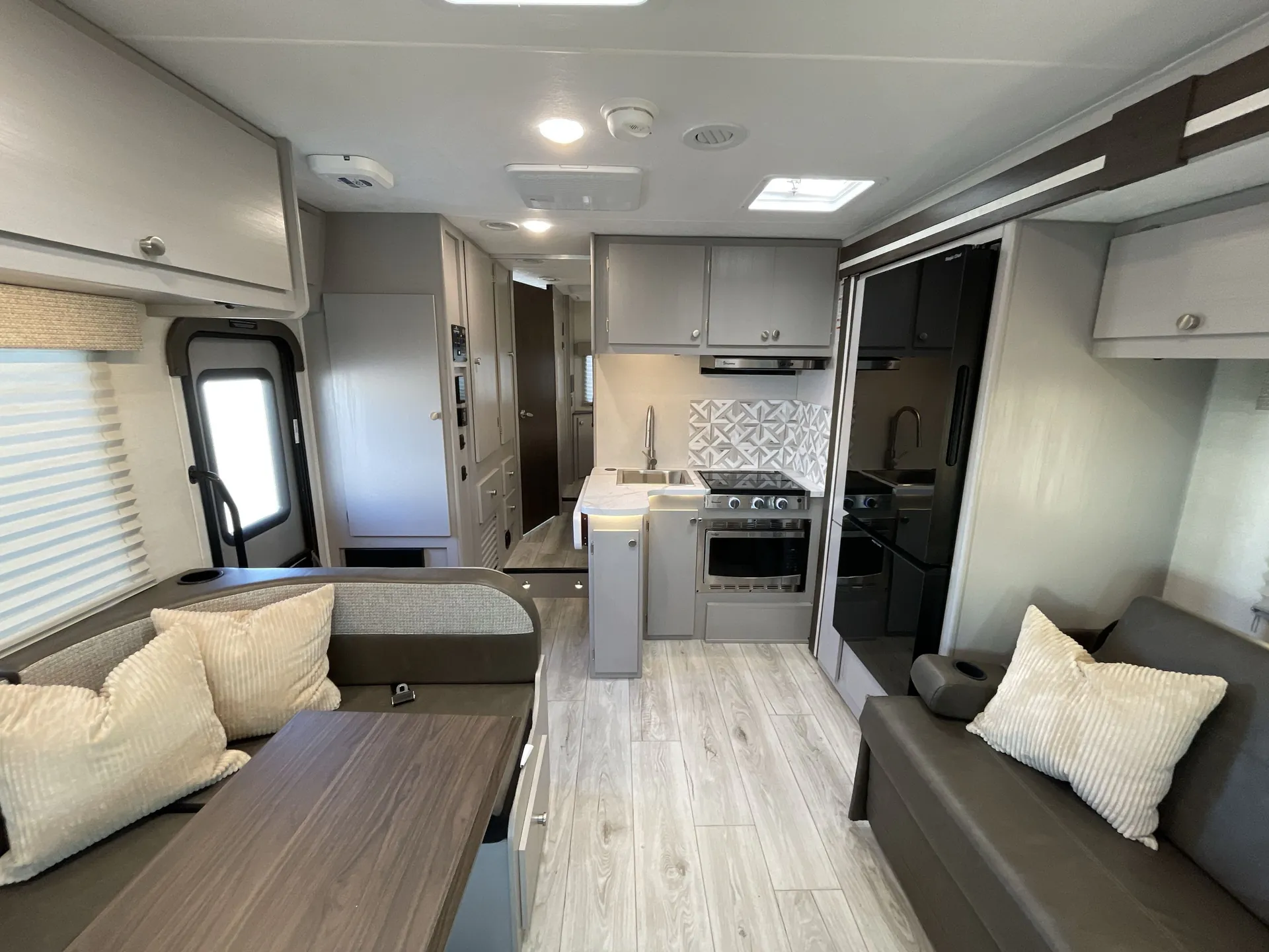 2025 Coachmen Freelander 26DS — living area main