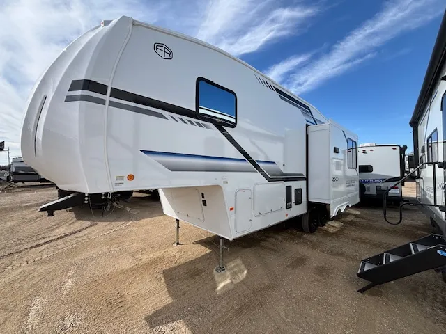 2026 CHEROKEE Arctic Wolf 27SGS - Photo 3