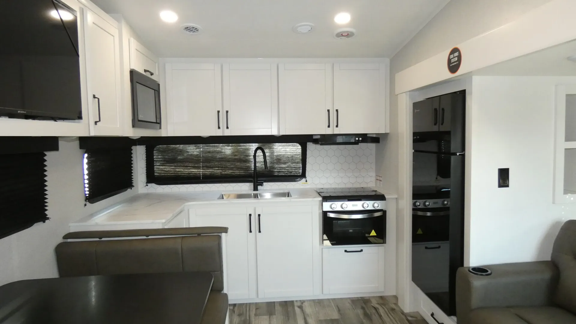 2026 Highland Ridge RV Roamer Light Duty 24MLDS - Photo 3