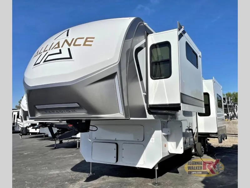 2027 Alliance RV Paradigm 312RK - Photo 4