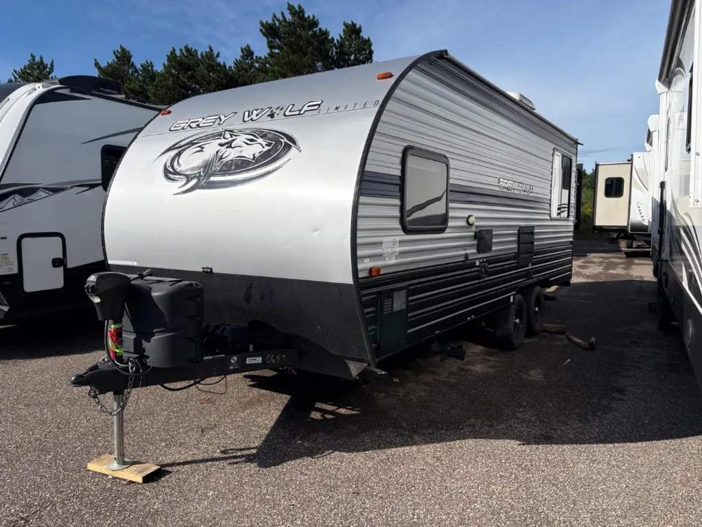 2020 Forest River Cherokee Grey Wolf 19SM, Photos photo 4