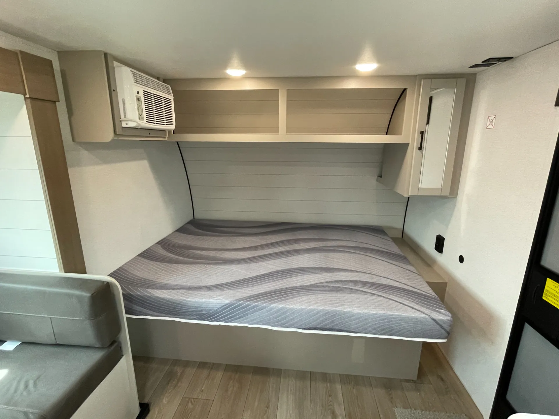 2027 Jayco Jay Flight Sport Edition 178DBS - Photo 4