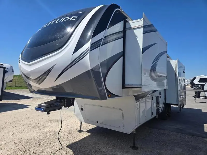 2022 Grand Design Solitude 280RK - Photo 4