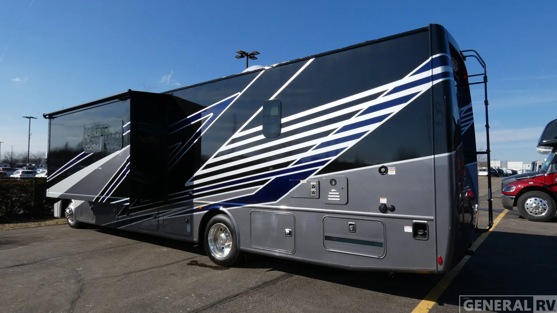 2026 Thor Motor Coach Luminate CC35 - Photo 4