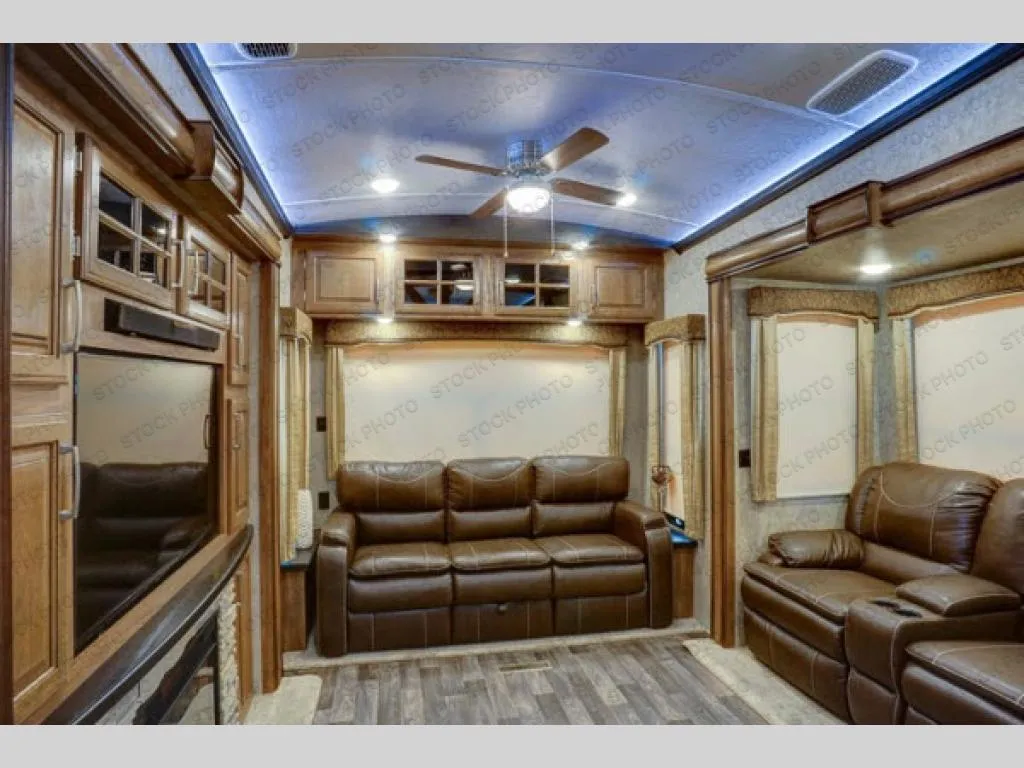 2017 Keystone RV Montana Used    3661 RL - Photo 4