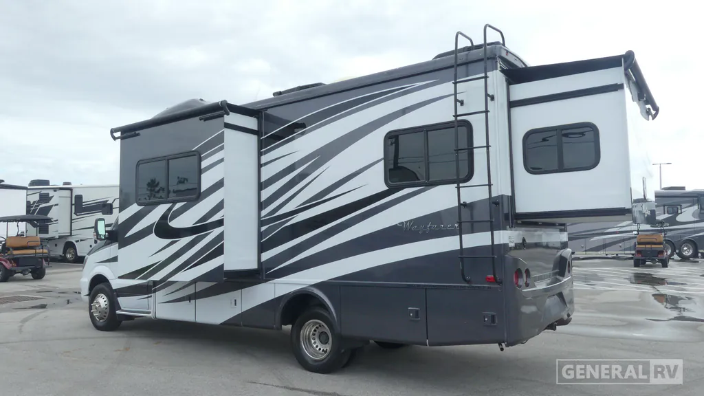 2017 Tiffin Wayfarer 24 QW, Photos photo 3