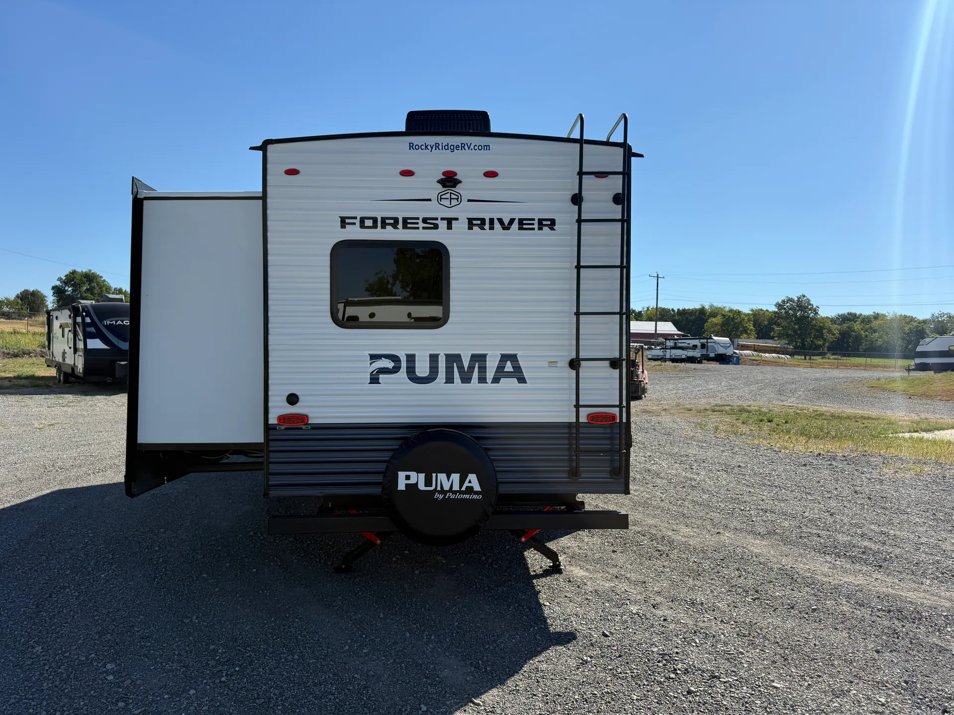 2027 Forest River Puma 32BHFS — Photo 6