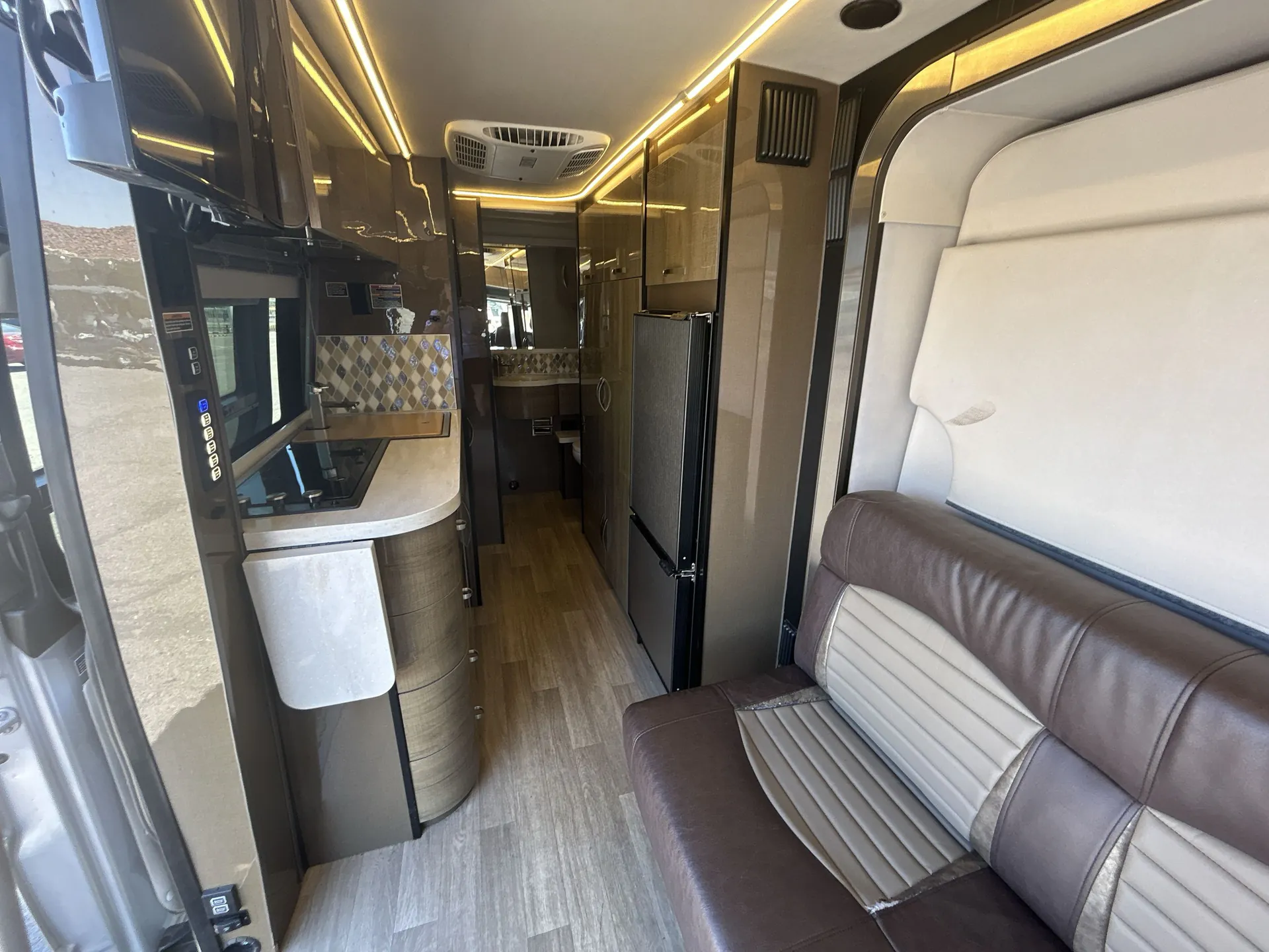 2019 Winnebago Era 70M — living area main