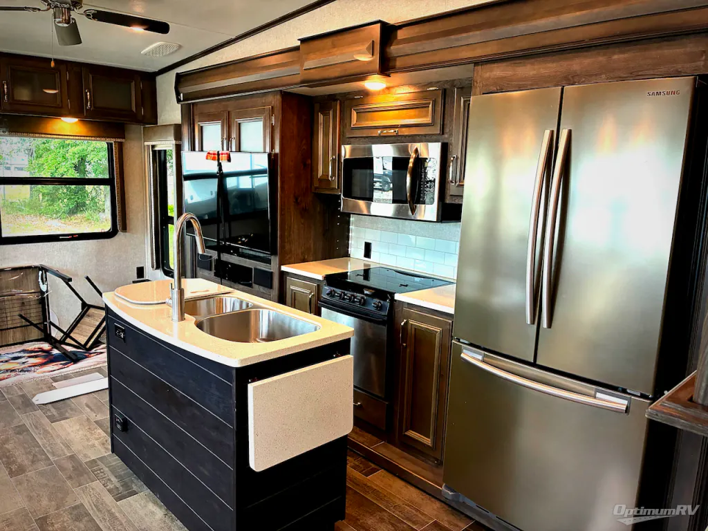 2018 Keystone Montana High Country 385BR, Photos photo 6