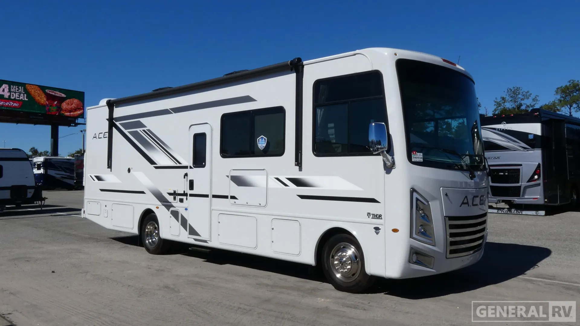 2026 Thor Motor Coach ACE 29G - Photo 2