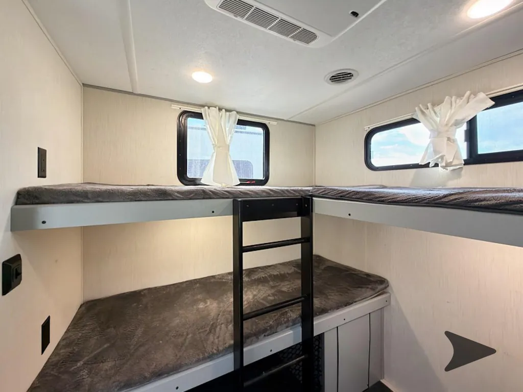 2022 Forest River Vibe 28BH, Photos photo 36